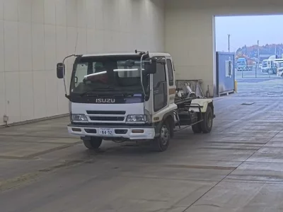 Isuzu FORWARD  с аукциона в Японии