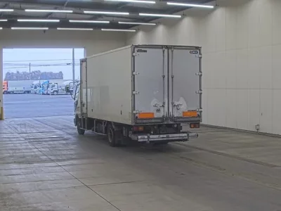Mitsubishi FUSO FIGHTER