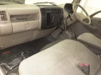 Toyota DYNA лот № 10007 оценка R  с аукциона в Японии 3