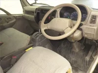 Toyota DYNA лот № 10007 оценка R  с аукциона в Японии 2