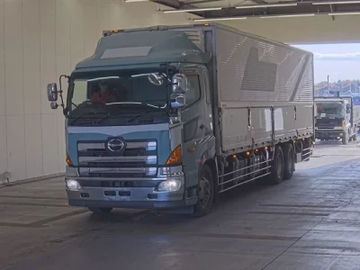 Hino TRUCK