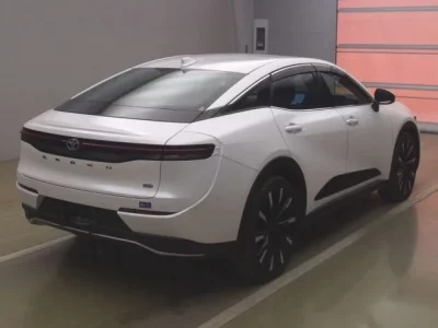 Toyota CROWN CROSSOVER