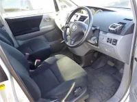 Toyota VOXY лот № 8 оценка R  с аукциона в Японии 2