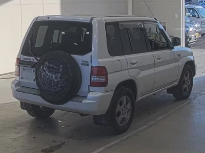 Mitsubishi PAJERO IO