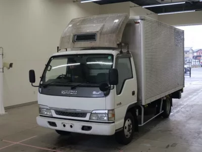 Isuzu ELF  с аукциона в Японии