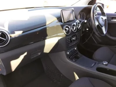 Mercedes-Benz B CLASS