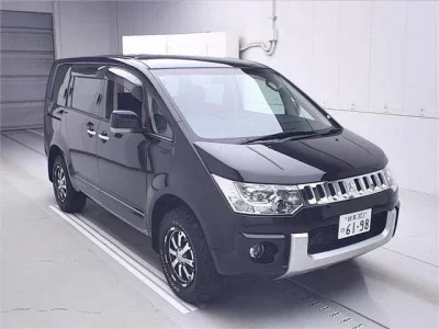 Mitsubishi DELICA D5