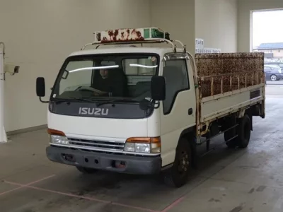 Isuzu ELF  с аукциона в Японии