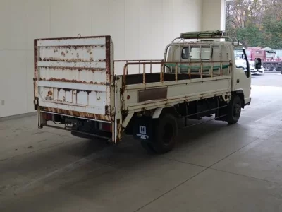 Isuzu ELF  с аукциона в Японии