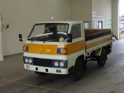 Mitsubishi CANTER  с аукциона в Японии