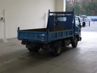 Toyota DYNA лот № 1184 оценка 3  с аукциона в Японии 1