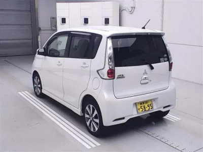 Mitsubishi EK CUSTOM