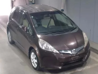 Honda FIT  с аукциона в Японии