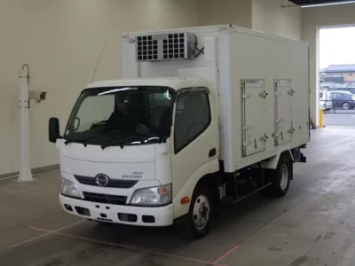 Hino DUTRO  с аукциона в Японии