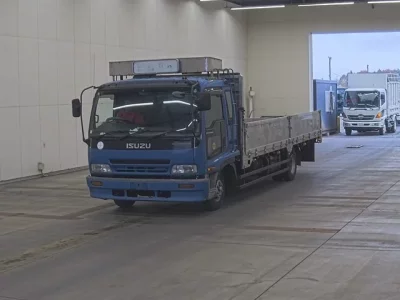 Isuzu FORWARD  с аукциона в Японии
