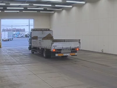 Isuzu FORWARD  с аукциона в Японии