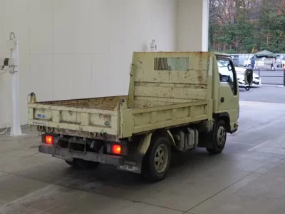 Isuzu ELF  с аукциона в Японии