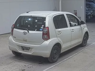 Toyota PASSO  с аукциона в Японии