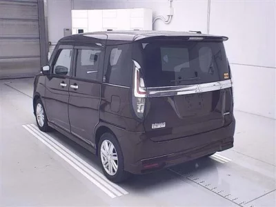 Mitsubishi DELICA D2