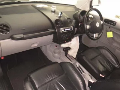 Volkswagen NEW BEETLE