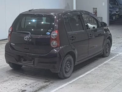 Toyota PASSO  с аукциона в Японии