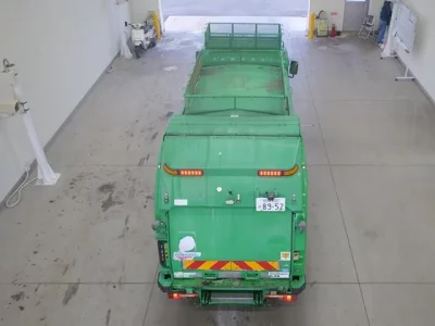 Isuzu ELF  с аукциона в Японии