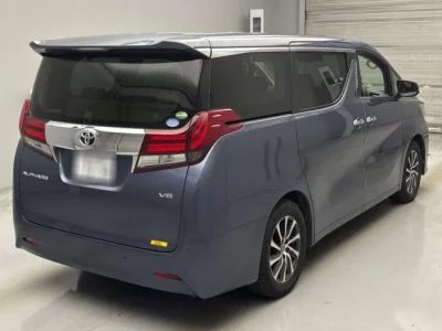 Toyota ALPHARD  с аукциона в Японии