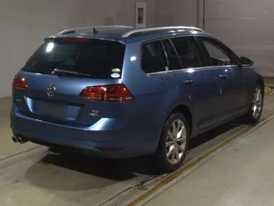 Volkswagen GOLF VARIANT