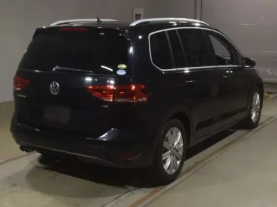 Volkswagen GOLF TOURAN