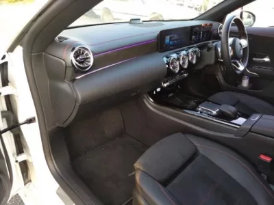 Mercedes-Benz CLA CLASS