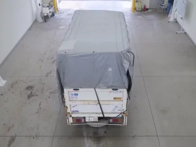 Toyota DYNA  с аукциона в Японии