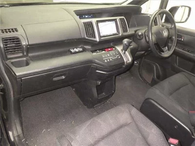 Honda STEP WAGON  с аукциона в Японии