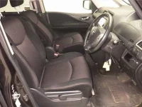 Nissan SERENA лот № 70099 оценка 3  с аукциона в Японии 4