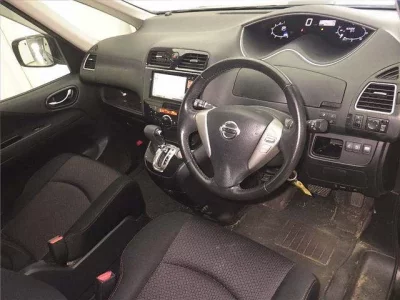 Nissan SERENA  с аукциона в Японии