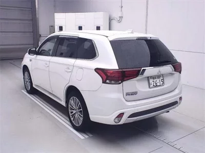 Mitsubishi OUTLANDER PHEV