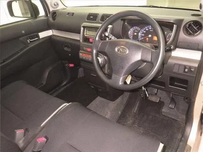 Daihatsu MOVE CONTE