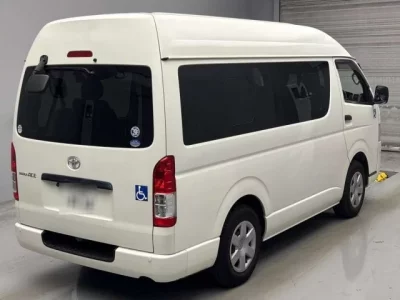 Toyota REGIUS ACE VAN