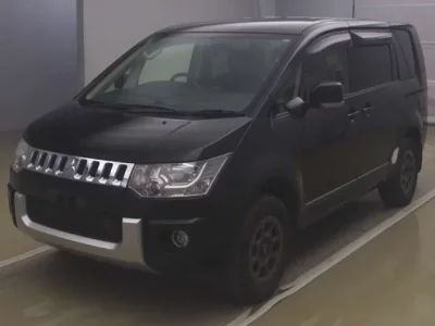 Mitsubishi DELICA D5