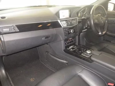 Mercedes-Benz E CLASS WAGON