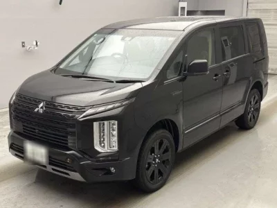 Mitsubishi DELICA D5