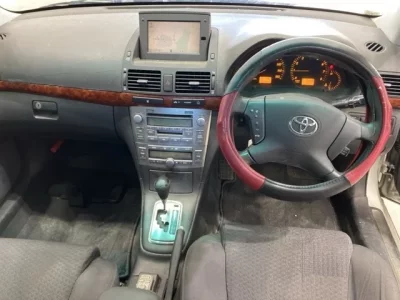 Toyota AVENSIS SEDAN