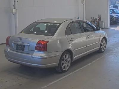 Toyota AVENSIS SEDAN