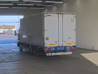 Isuzu FORWARD  с аукциона в Японии