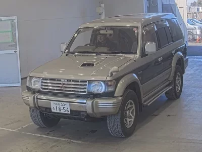Mitsubishi PAJERO