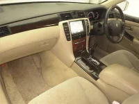Toyota CROWN лот № 70192 оценка 3.5  с аукциона в Японии 3