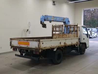 Isuzu ELF  с аукциона в Японии
