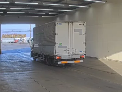 Isuzu FORWARD  с аукциона в Японии