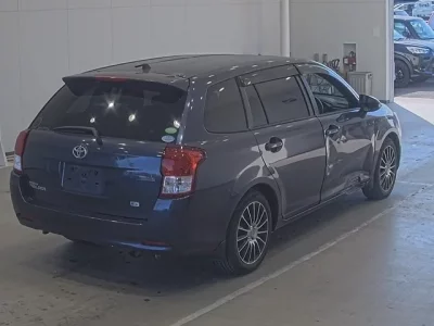 Toyota COROLLA FIELDER  с аукциона в Японии