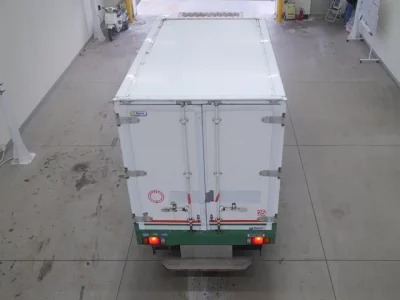 Isuzu ELF  с аукциона в Японии