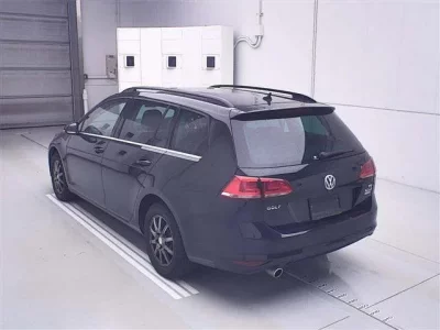 Volkswagen GOLF VARIANT